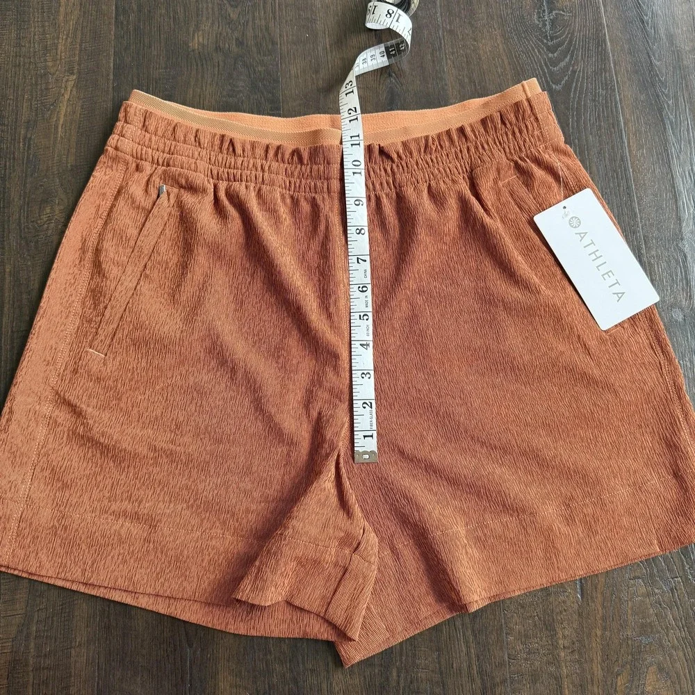 Athleta Echo Shorts Womens 10 Quick Dry Breathable Packable Athletic Running Gym